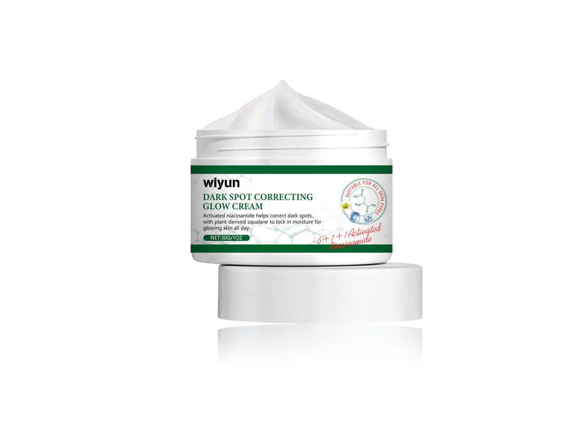 La crema iluminadora Wiyun hidrata e ilumina la piel.
