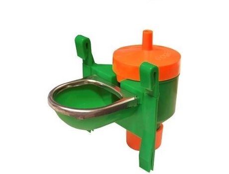 Bebedero para Roedores GÓMEZ Y CRESPO (Verde - 16x12x13cm - Plástico)