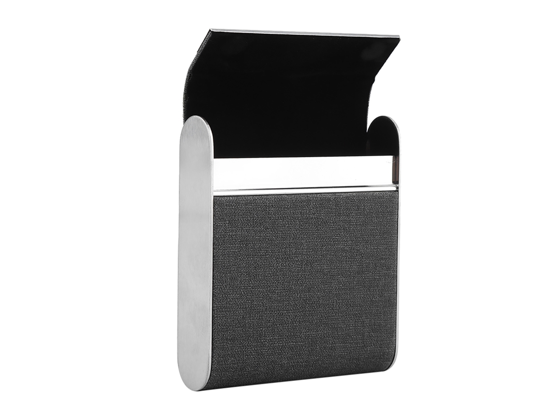 Estuche Portátil Para Cigarrillos Con Capacidad Para 20 Unidades, Fabricado En Acero Inoxidable Y Cuero Sintético Negro.