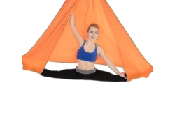 Esterilla de yoga aérea antigravedad 2026, fabricada en nailon resistente y duradero, ideal para Pilates, inversiones y alivio del dolor de espalda.