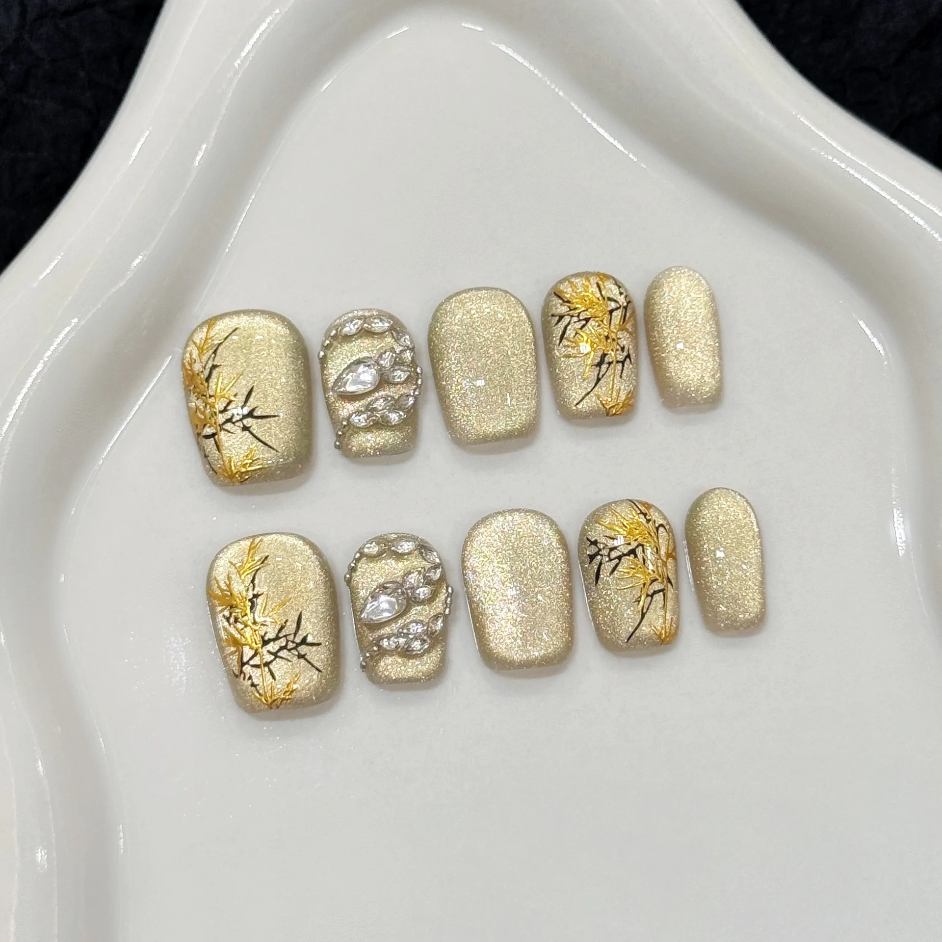 (2859-m) 10 Pegatinas De Uñas Postizas Hechas A Mano Con Forma De Hoja Brillante