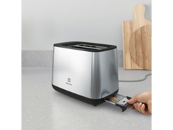 Tostadora ELECTROLUX E3T1-3St 800 W