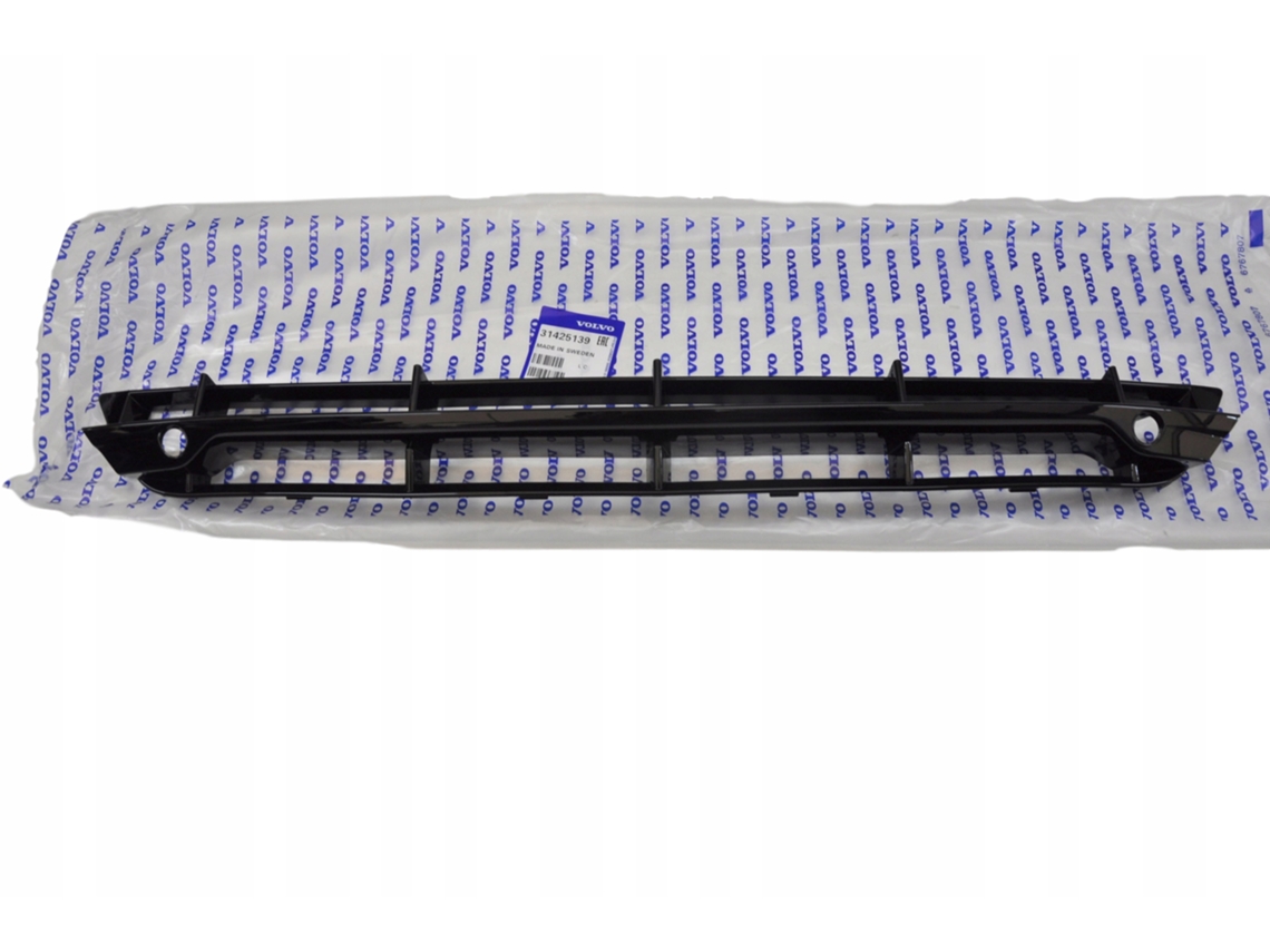 Rejilla central del parachoques delantero Volvo S90 R-design 31425139