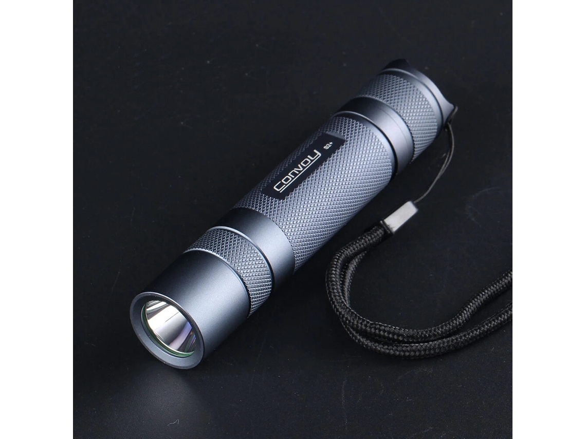Linterna Led Convoy S2+ Sst40 Negra De 5000 K, 1800 Lúmenes, 12 Modos De Grupo, 18650, Con Control De Temperatura De 5000 K Y 6500 K.
