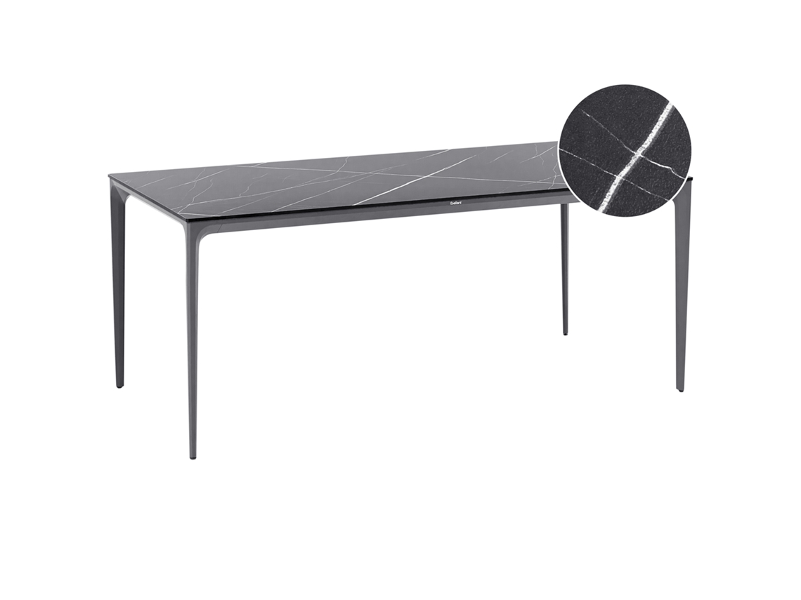 Mesa de comedor de jardín Beliani Sovareto en laminado de alta presión negro 90x180x75 (hpl)