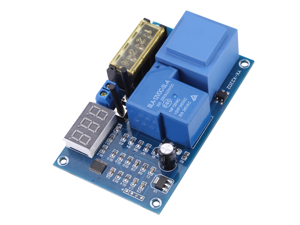 Controlador De Carga Automático Para Baterías De 6v-120v Con Pantalla Y Protección.
