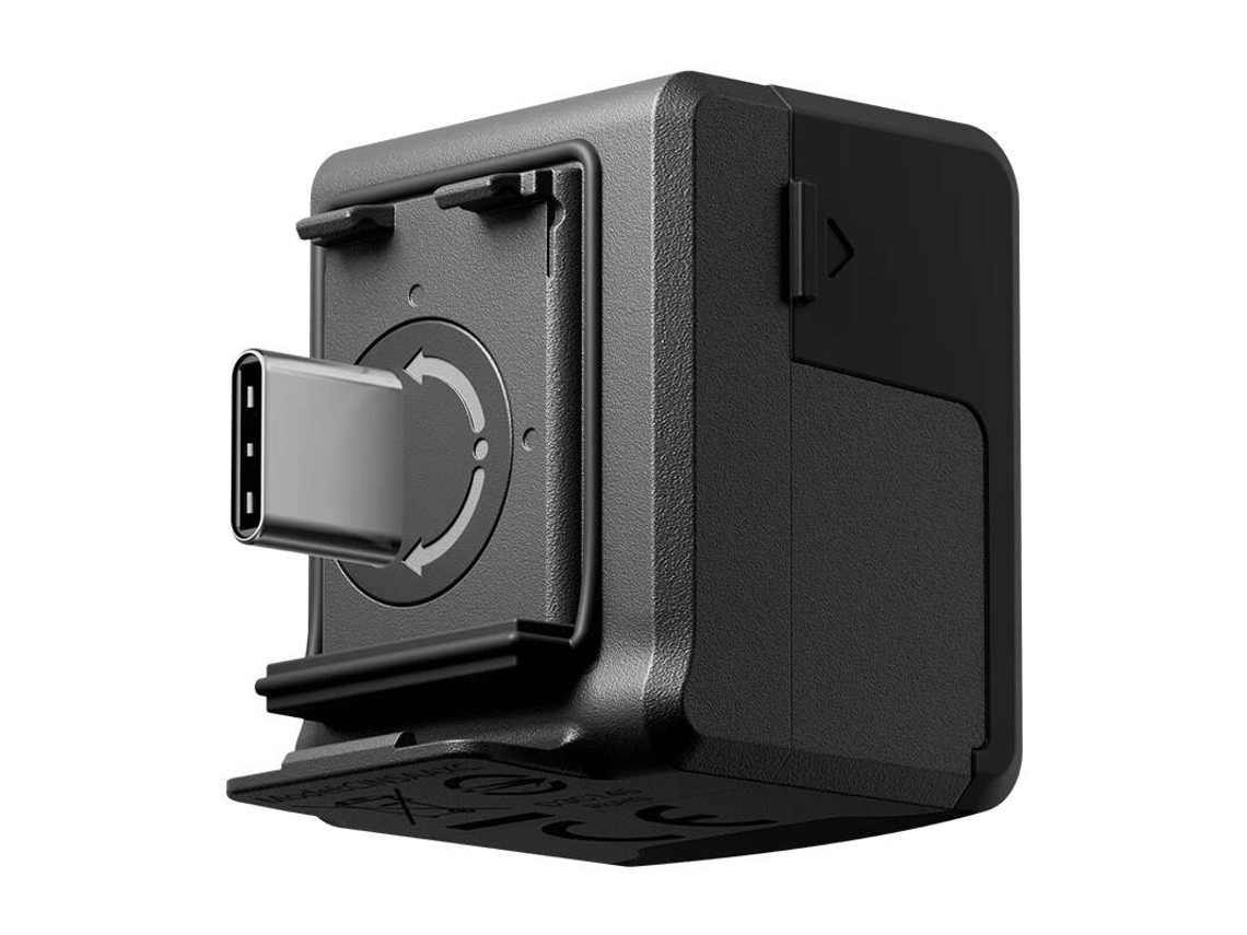 Lector de tarjetas Insta360 Ace Pro para almacenamiento seguro de datos de la cámara