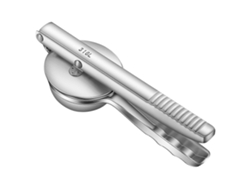 Exprimidor manual de acero inoxidable con diseño ergonómico, ideal para uso doméstico y como accesorio de cocina. Rosewell