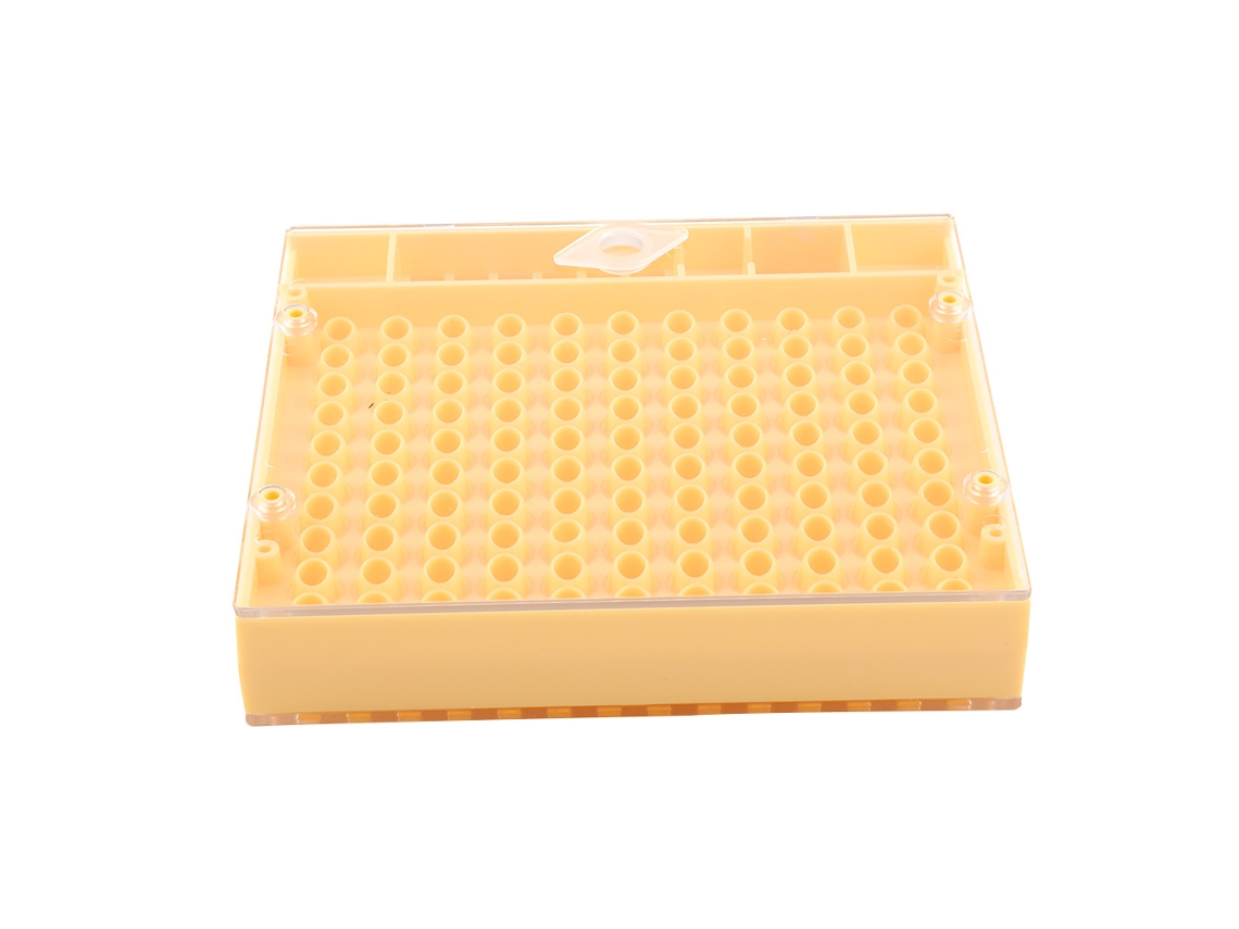 Ropa de protección para apicultores de la marca Primerox.