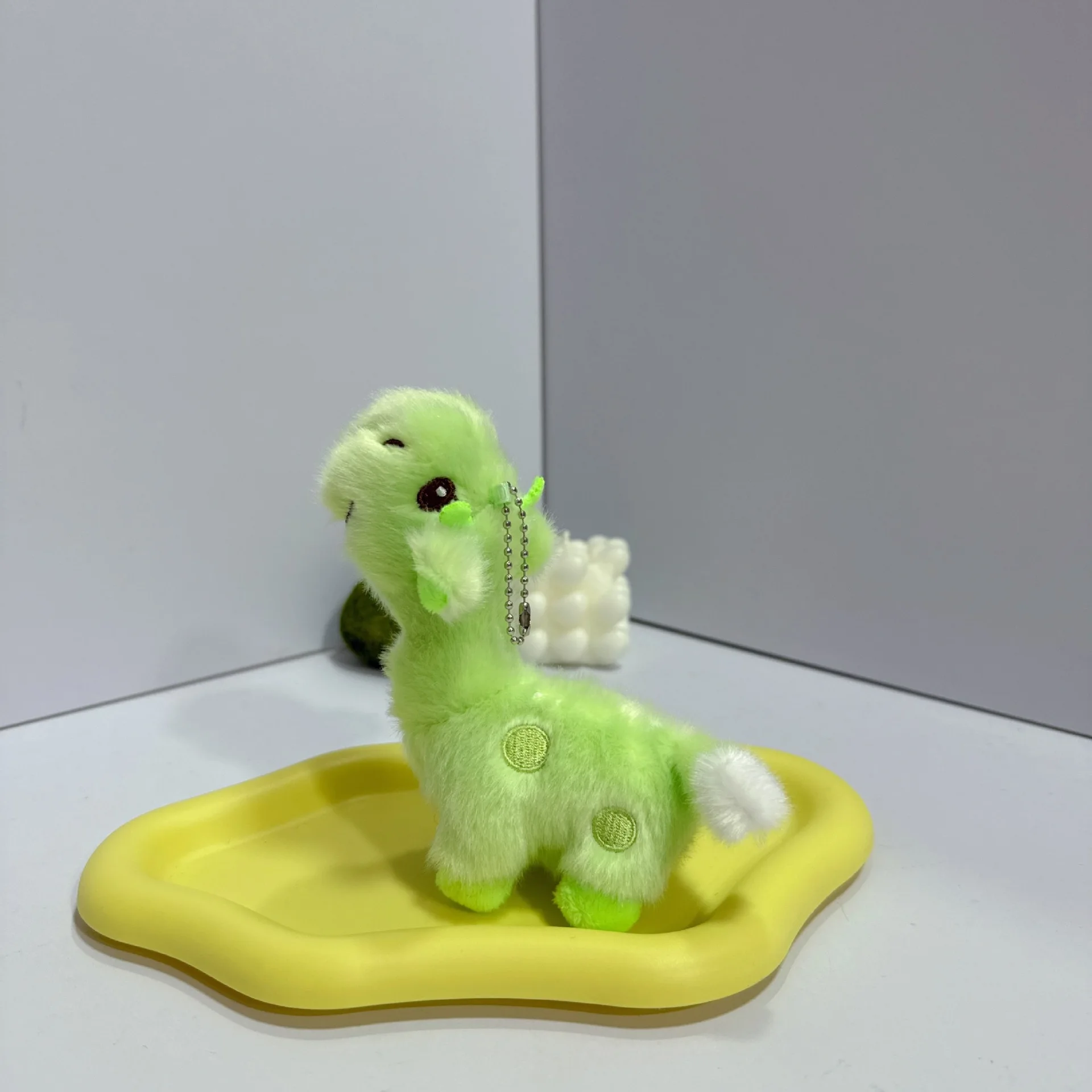 (verde) Llavero De Peluche De Jirafa Elegante Y Adorable, Decoración Para La Llave Del Coche.