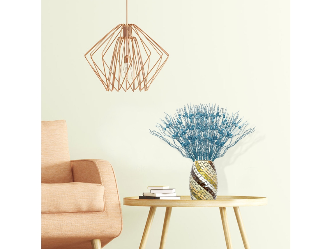 Decoraciones navideñas con diseño de múltiples ramas