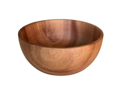 Cuencos De Madera Para Servir Ensalada Y Sopa.