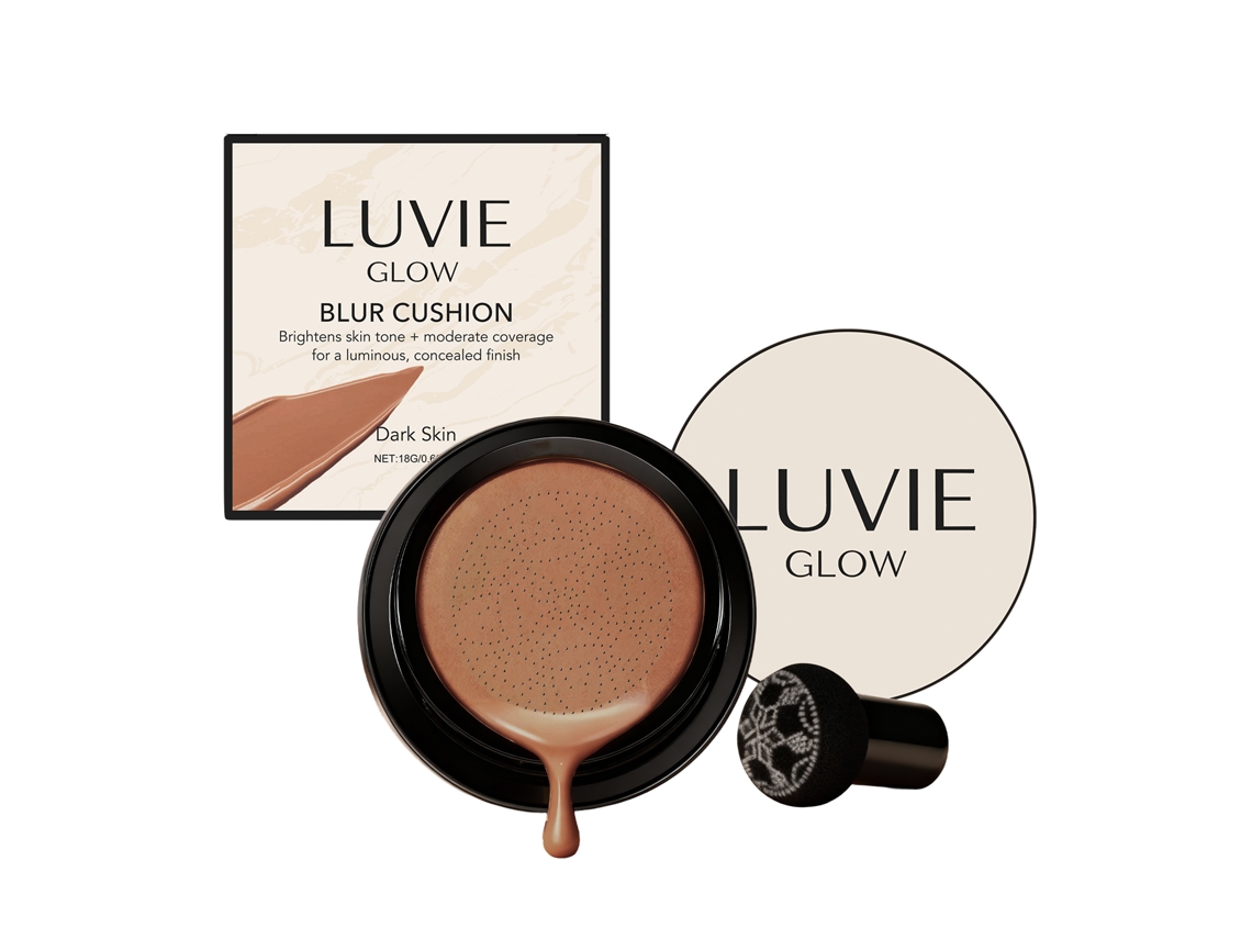 Crema en formato cushion iluminadora, perfecta para pieles oscuras.
