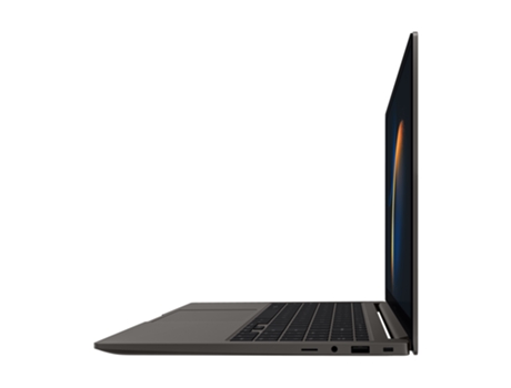 Portátil SAMSUNG 75364 (15.6 '' - Intel® Core™ i7 i7-1355U - RAM: 8 GB - 512 GB SSD - Intel Iris Xe Graphics)
