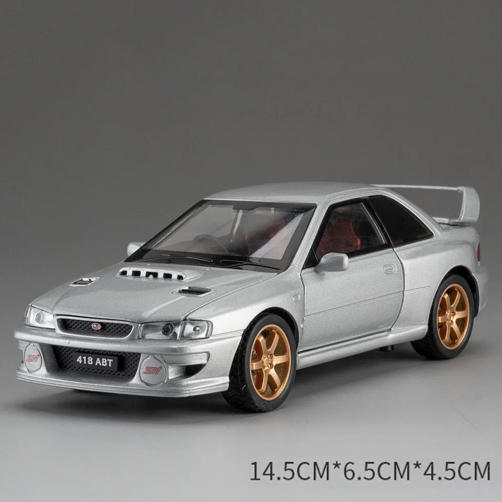 (Impreza Silver) Coche miniatura de aleación metálica a escala 1:32, con puertas que se abren, amortiguadores y efectos de sonido y luz.