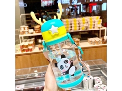 Botella de agua infantil de 600 ml con diseño creativo de antílope y vaso portátil Mdug (Estilo 3)