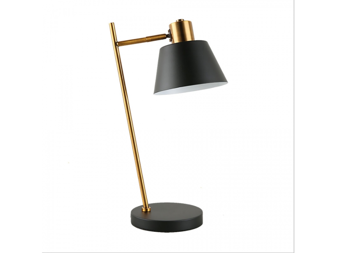 Lámpara de mesa de hierro forjado, lámpara de noche para dormitorio, decoración de hotel, habitación de hotel, lámpara de mesa