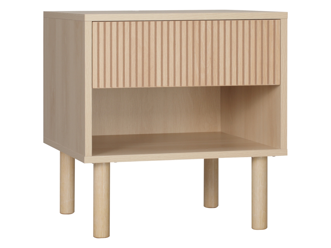 Mesita de noche con cajones y estantes, de madera natural.