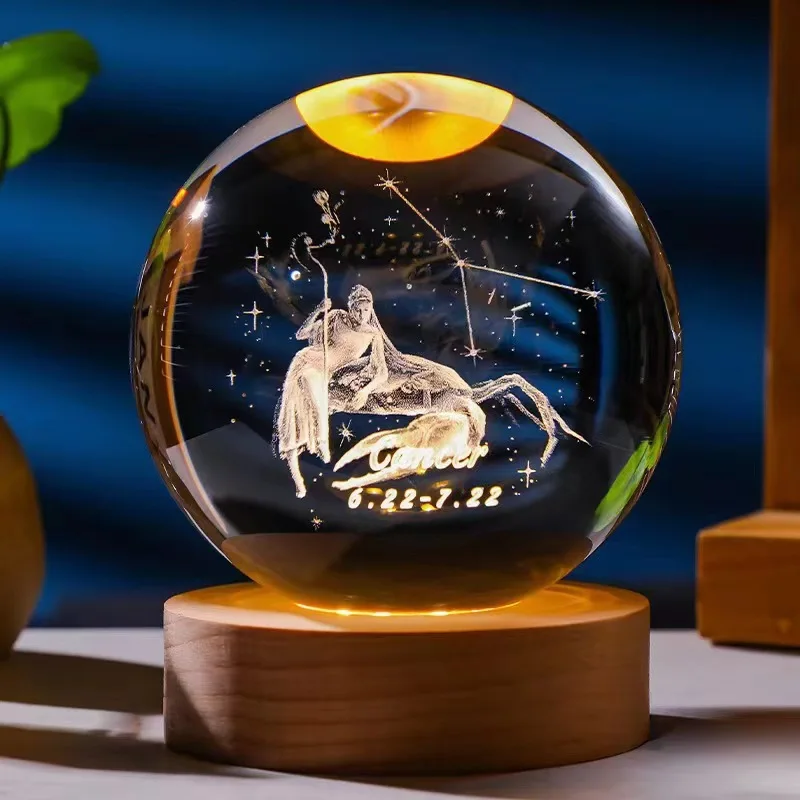 Bola de cristal de 6,8 cm con doce constelaciones, base de madera con LED MDUG (Cáncer 6x6cm con luz)