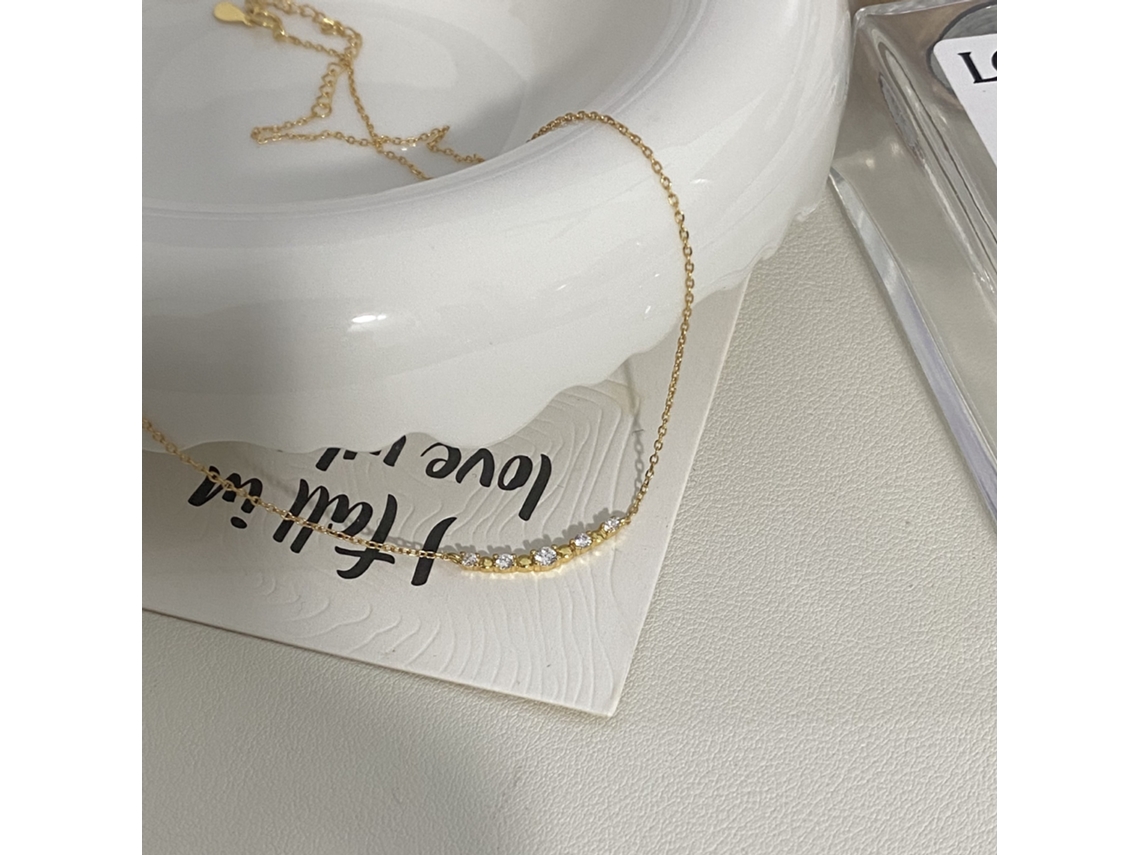 (oro) Fotografía Real De Un Ambiente Fresco Y Elegante, Plata De Ley S925, Collar Sonriente, Lujo Discreto Y Versátil.