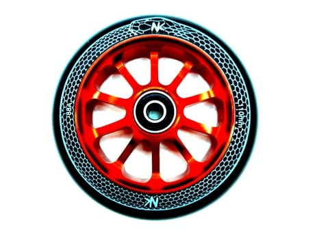 Rueda Snake Nokaic 110mm para Patinete Freestyle, Goma Negra, Núcleo de Radios Rojo