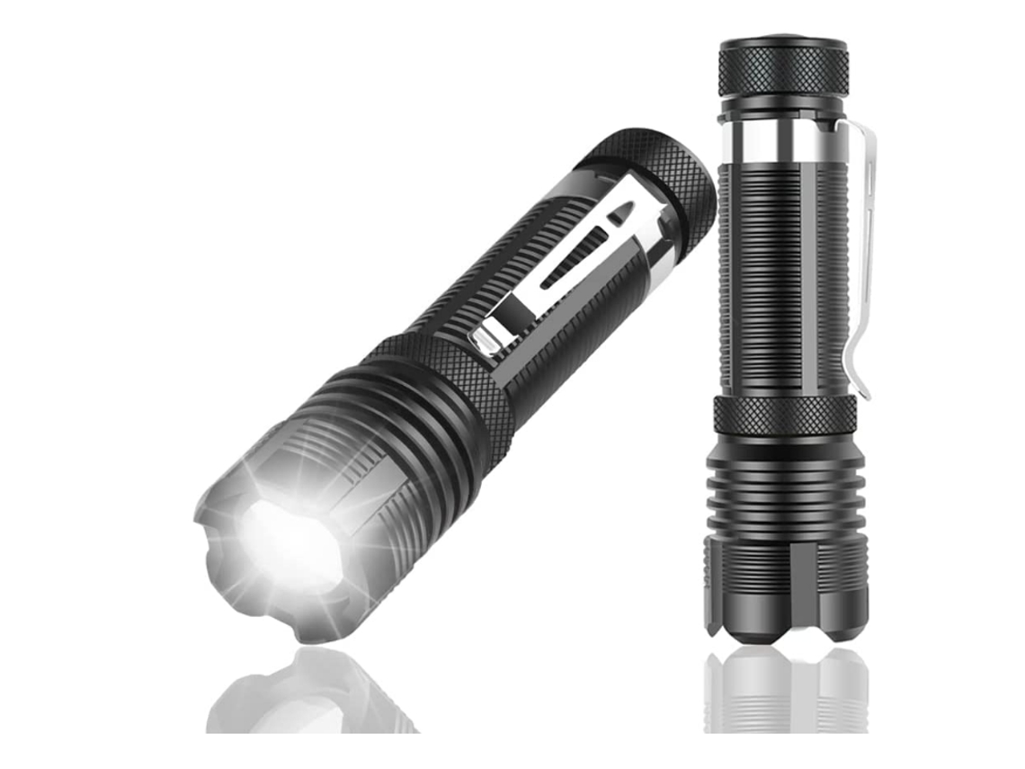 Linterna LED Yizhood de 500 lúmenes, 5 modos de zoom, IPX4, paquete de 2, color negro