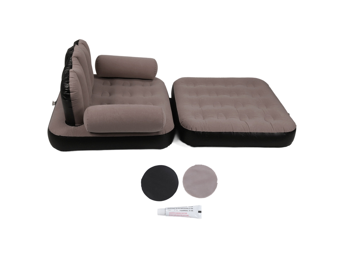 Sofá inflable versátil para uso interior y exterior