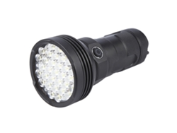 Linterna recargable de alto brillo con 31 LED y 5500 lúmenes (negra)