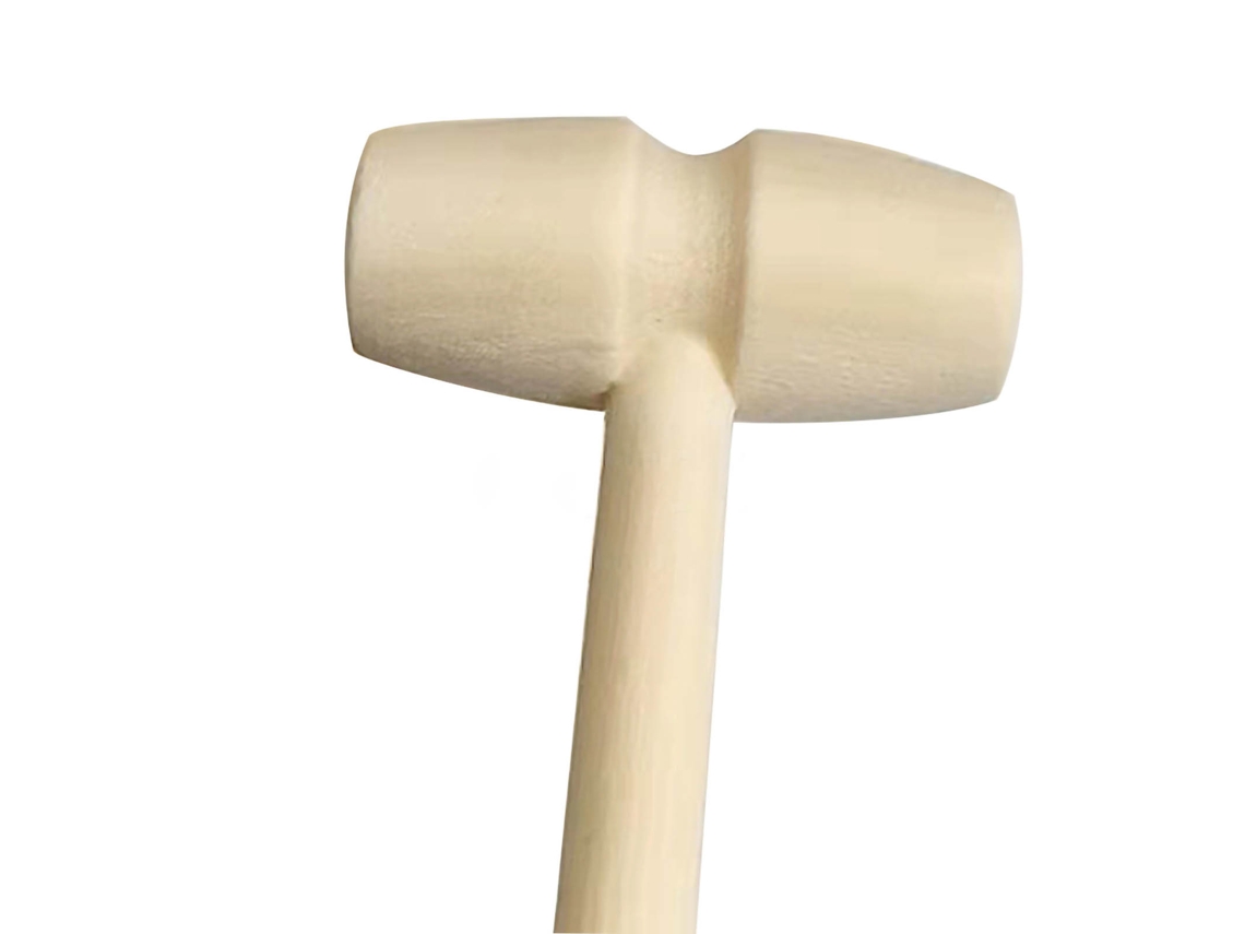 Pequeño martillo de madera para romper chocolate y mariscos para niños