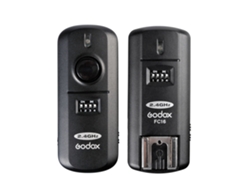 Godox Fc-16 Disparador Inalámbrico 2.4ghz 16 Canales Para Flash Estudio Nikon D5100 D90 D7000 D7100 D5200 D3100 D3200