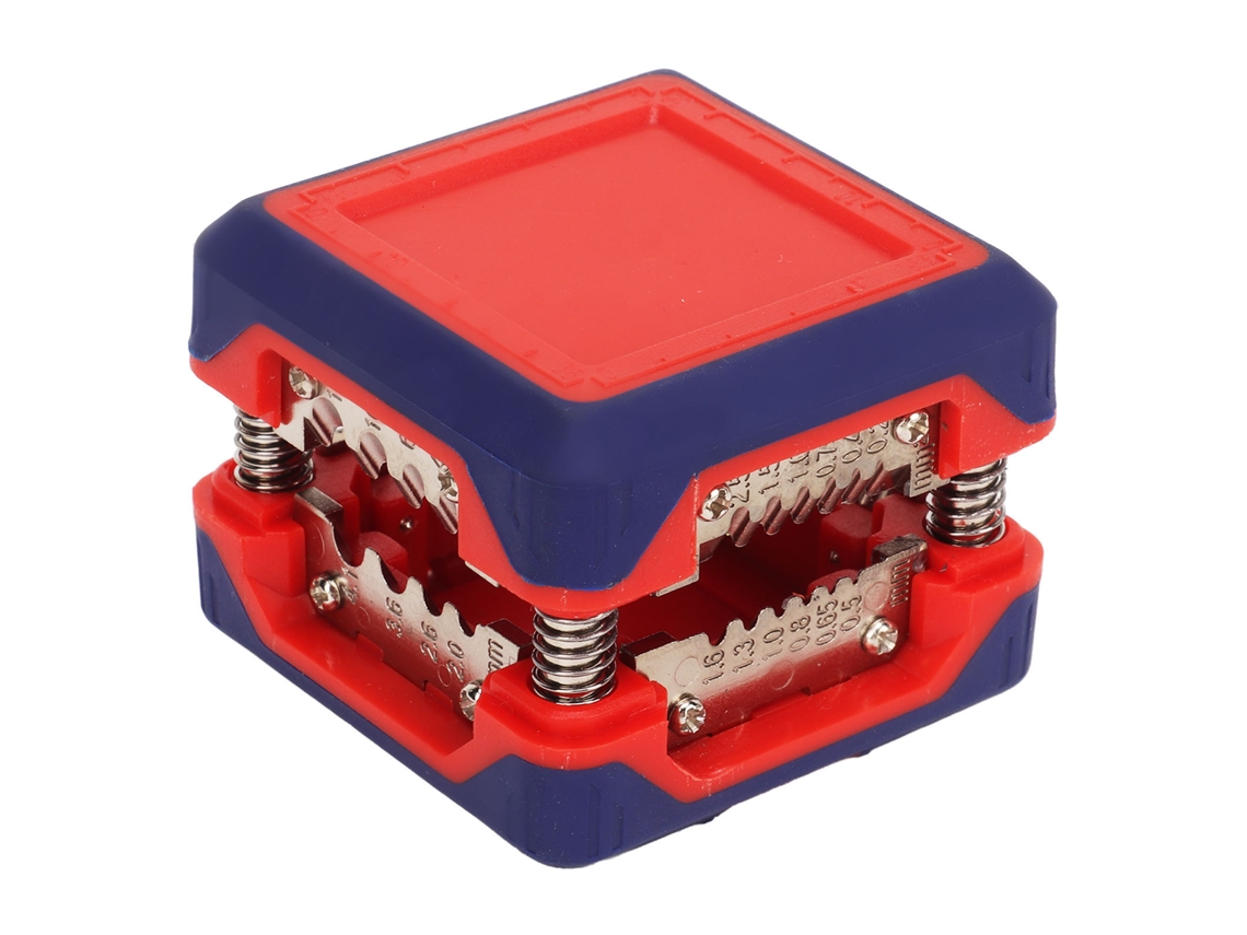 Caja Pelacables Profesional Y Versátil Con Funciones De Corte Y Engaste.