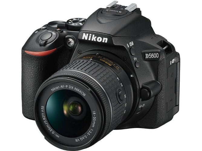 Kit Cámara Réflex NIKON D5600 + AF-S DX 18-105mm G ED VR (24.2 MP - Sensor: DX - ISO: 100 a 25600)