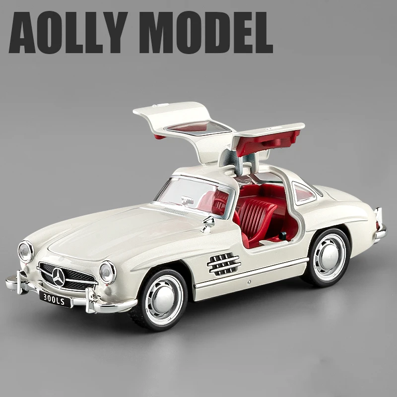(branco) Miniatura De Carro Em Escala 1:32, Feita De Metal Fundido, Com Efeitos De Som E Luz.