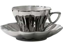 Juego de taza y platillo de porcelana, 200 ml, sin marca.