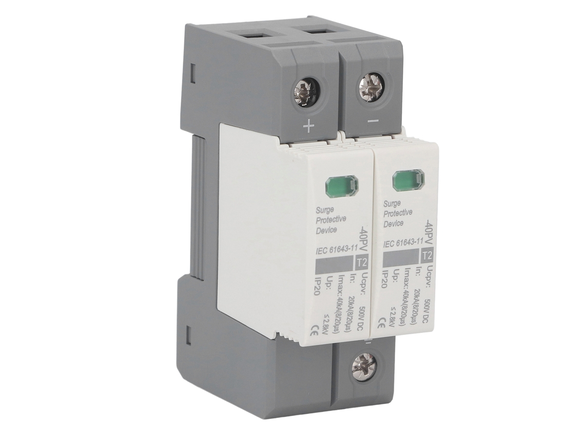 Dispositivo De Protección Contra Sobretensiones De Cc Para Sistemas Fotovoltaicos Bifásicos De 500 V Cc Y 20-40 Ka Con Interruptor Automático De Protección Contra Rayos.