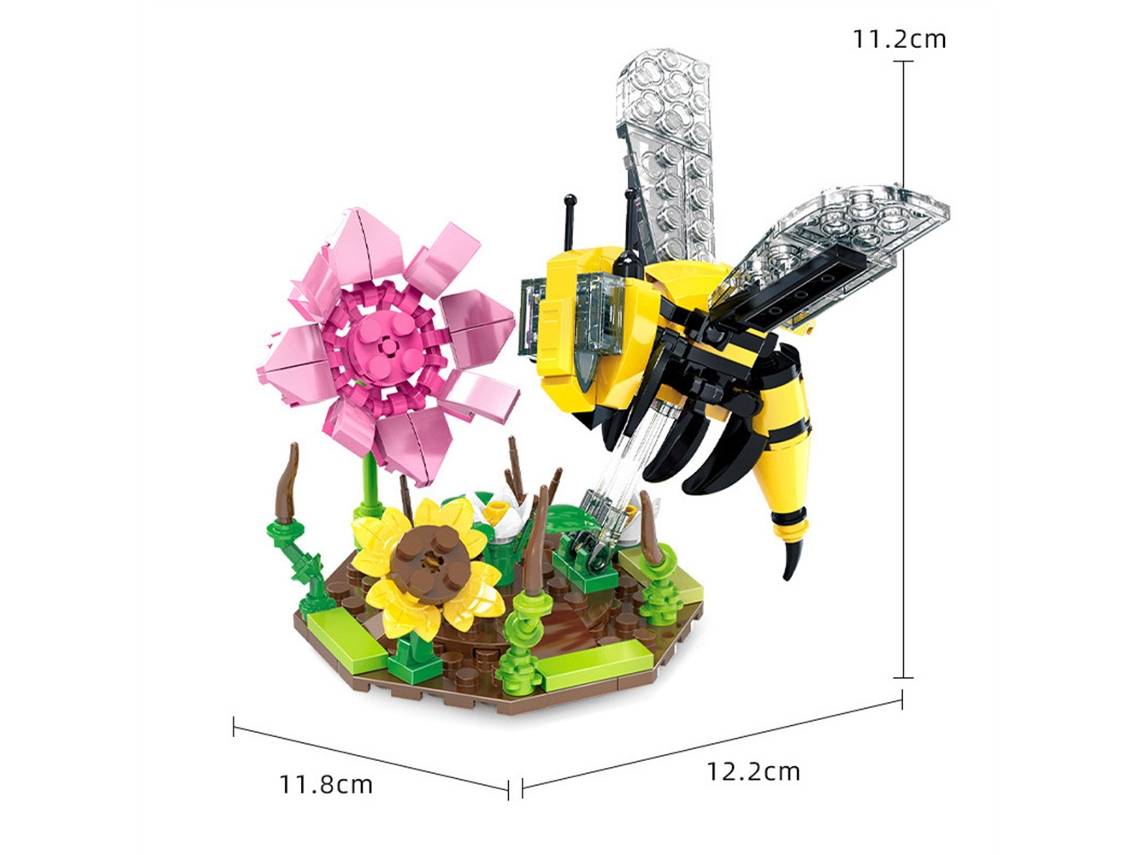 Bloques de construcción de animales e insectos: mariposa, mantis religiosa, caracol, abeja y plantas. Juguetes educativos para niños. Viewleaf.