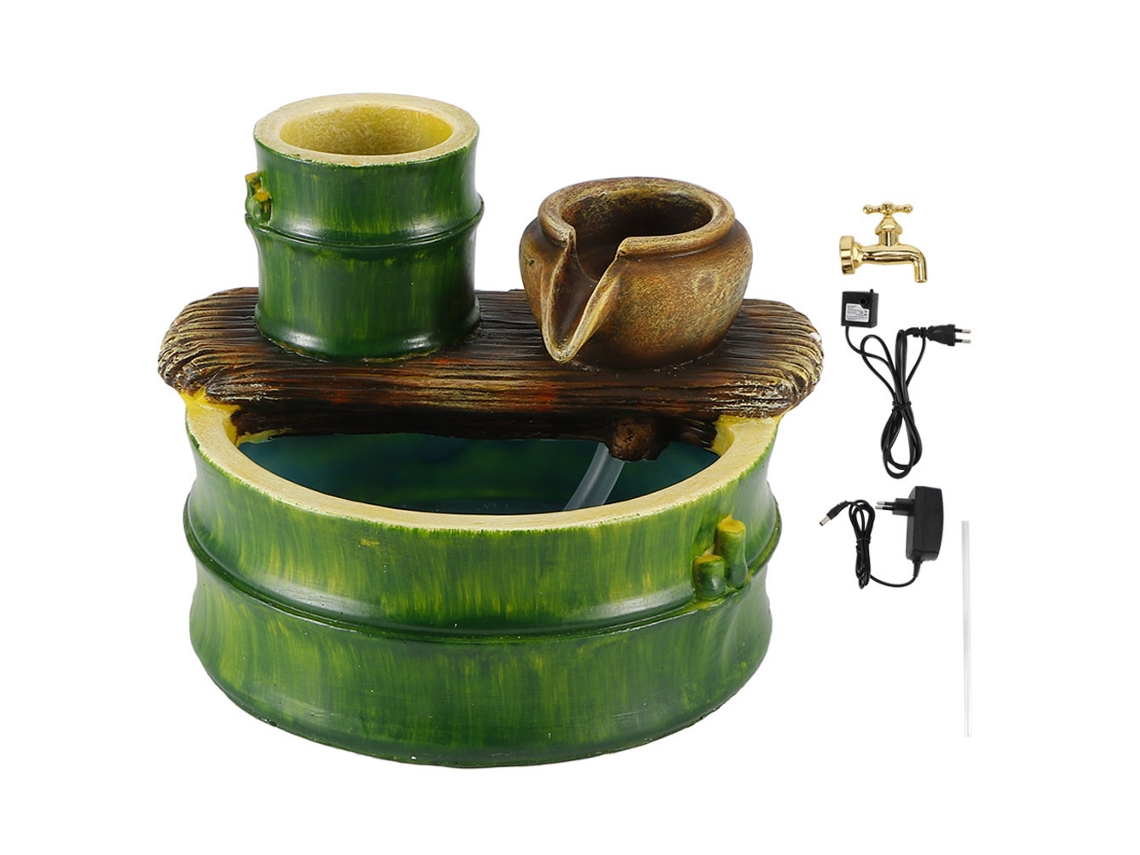 Fuente flotante para decorar la mesa y crear un ambiente estético.