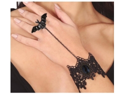 Pulsera Bordada y Anillo Murciélago
