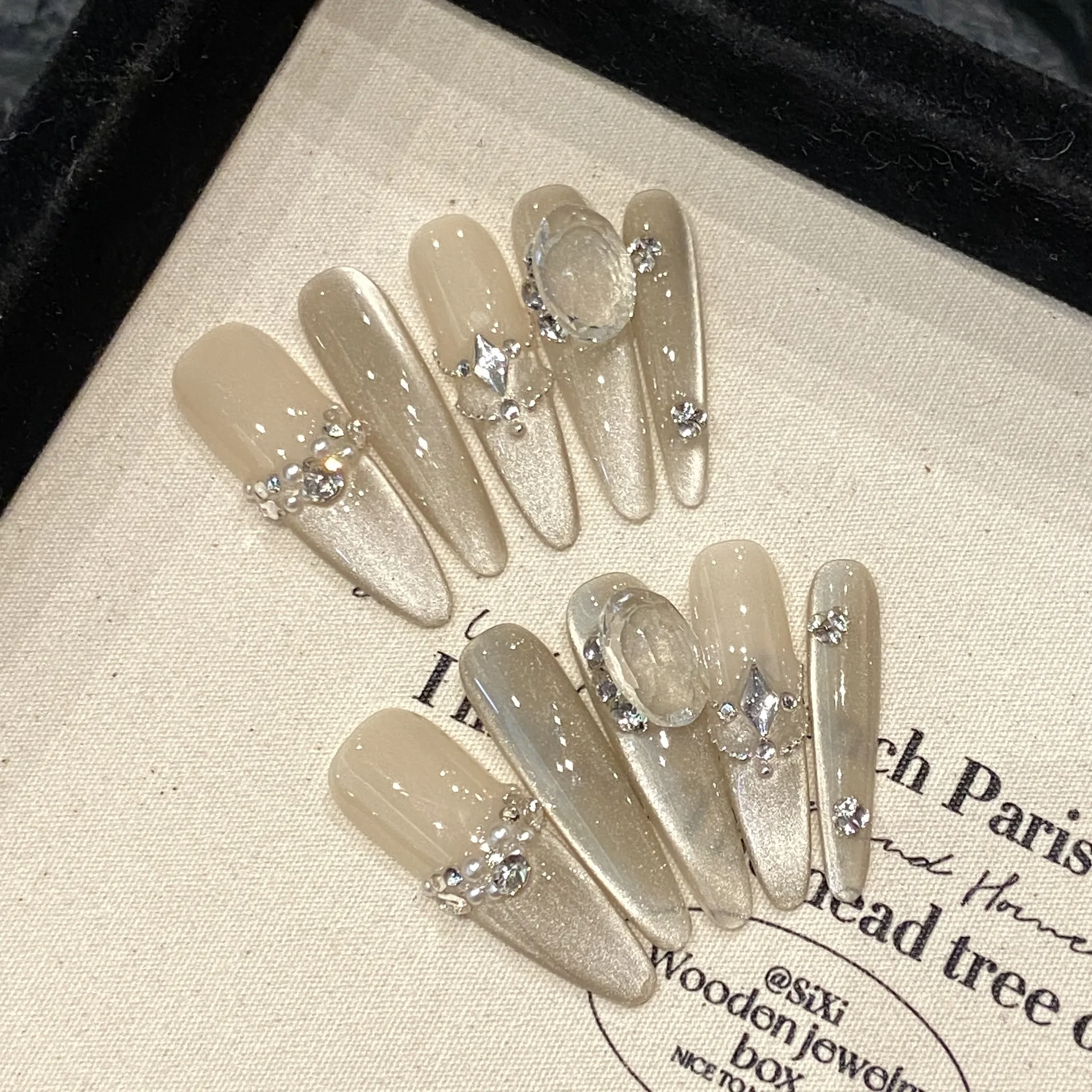 (2658-l) 10 Pegatinas De Uñas Postizas Hechas A Mano Con Forma De Ojo De Gato, Manicura Francesa De Diamantes Largos Almendrados A Presión