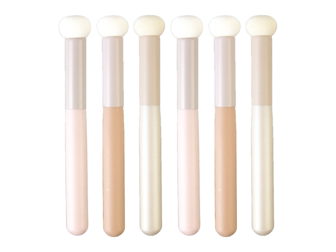Esponjas de base y brochas de maquillaje para mujeres