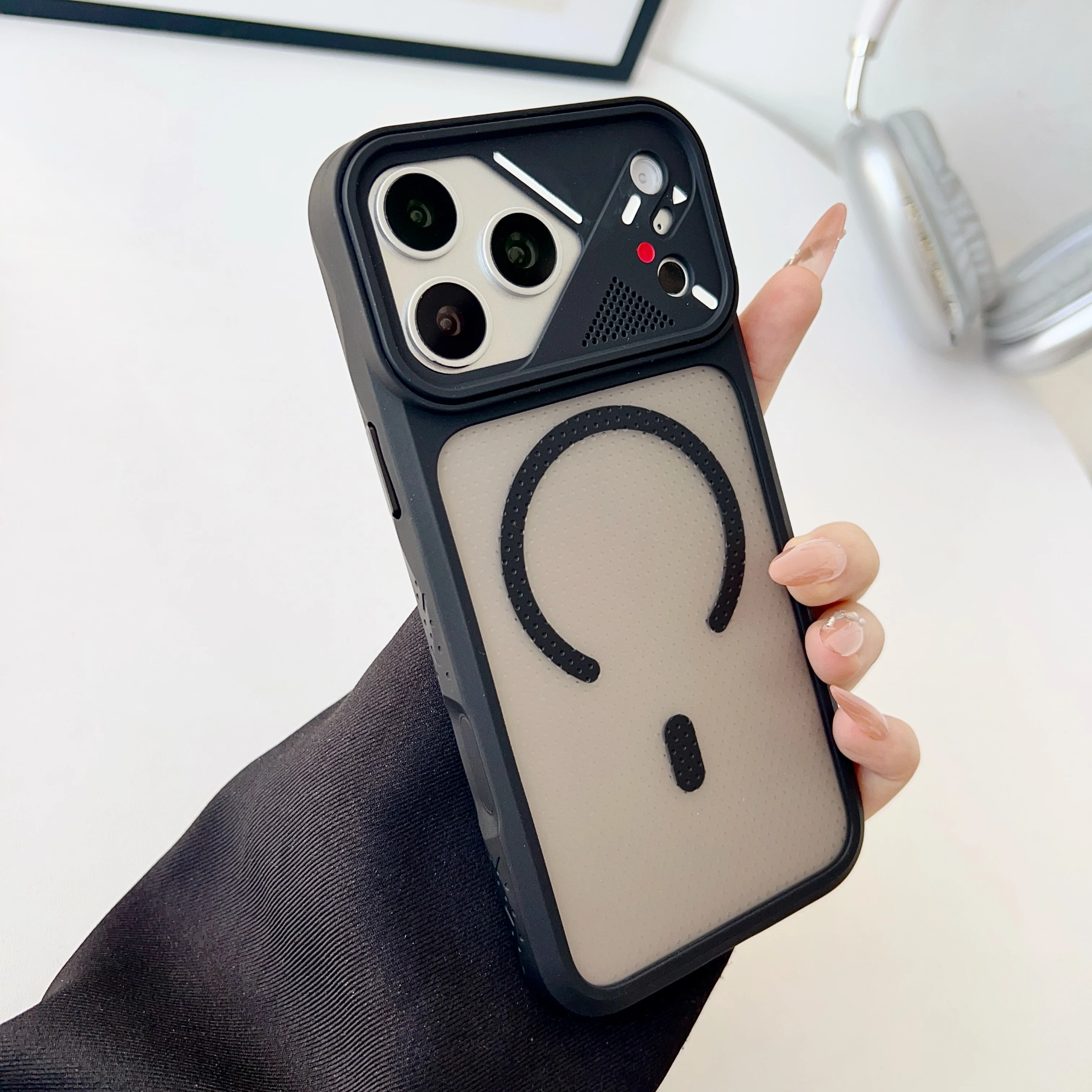 (iphone 14 Pro Max Negro) Funda Semitransparente Magsafe Con Protección De Borde Suave De Tpu A Prueba De Golpes.