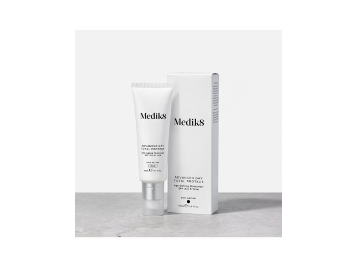 Protección total de día avanzada FPS 30 de Medik8, 50 ml