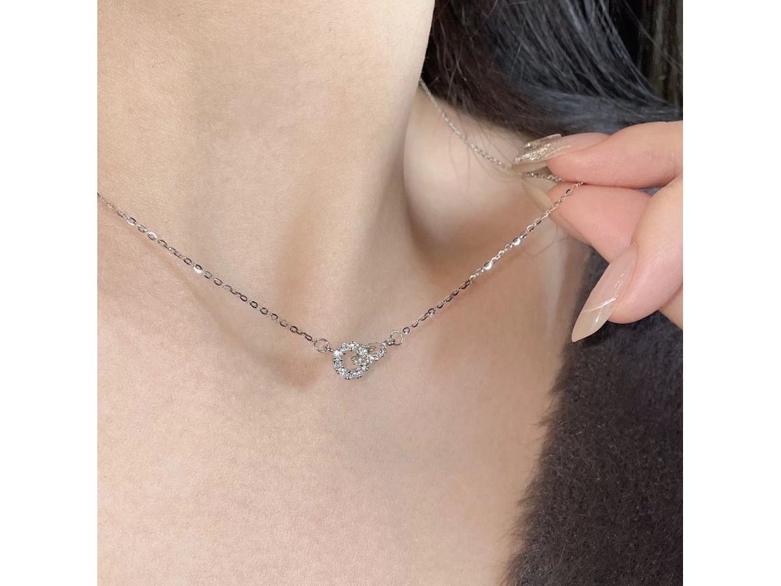 Collar con colgante de estrella entrelazada, plata de ley 925, sofisticado diseño de doble anillo de lujo. MDUG (en oro blanco)