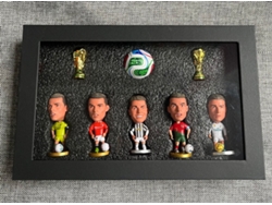Caja Con 5 Muñecos Cr7, Mini Trofeos Y Balón Incluidos, Espuma Fijadora, Empaque Transparente, Regalo Ideal Para Sus Hinchas.