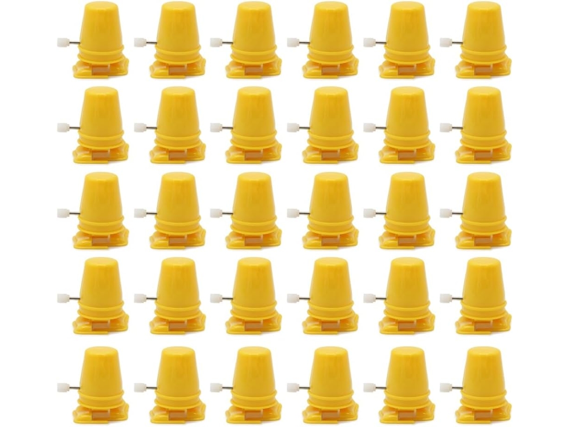 Robot amarillo de cuerda SFUSHOS