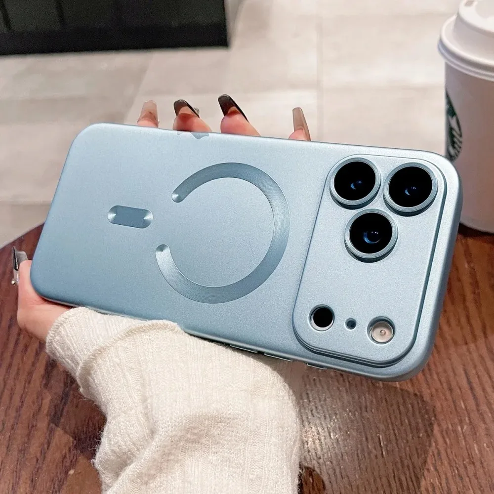 (iphone 16 Pro Max Azul Cielo) Lujosa Funda Metálica Magnética Para Iphone Con Soporte Para Carga Inalámbrica.