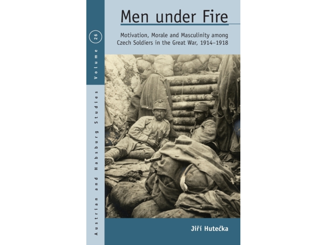 Livro men under fire de jiri hutecka (inglês)