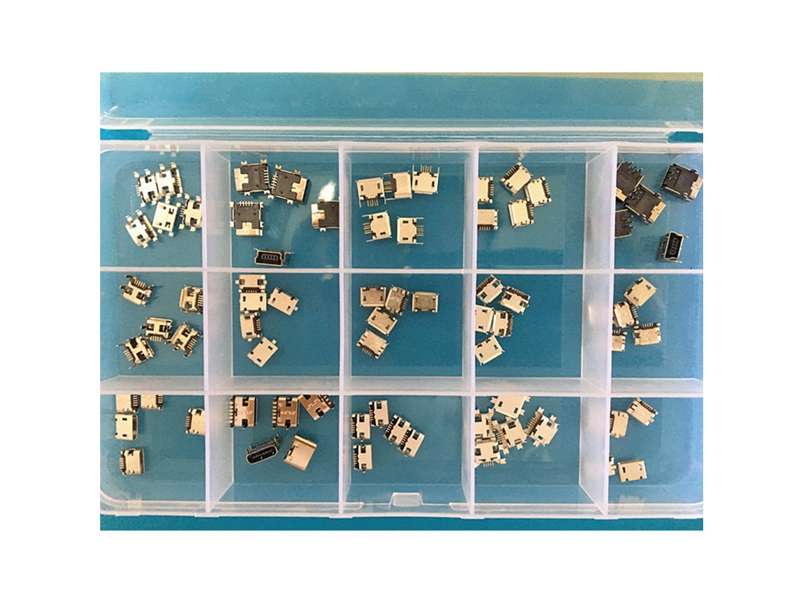 Conjunto De Conectores Usb Multiespecificación Con Tomas Y Puertos De Carga Smt.