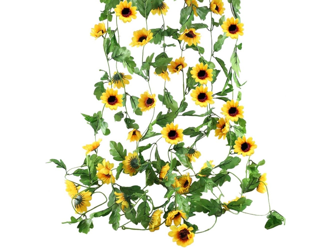 Elegante guirnalda de girasoles artificiales, vibrantes girasoles de seda con exuberantes hojas verdes para una decoración atemporal.