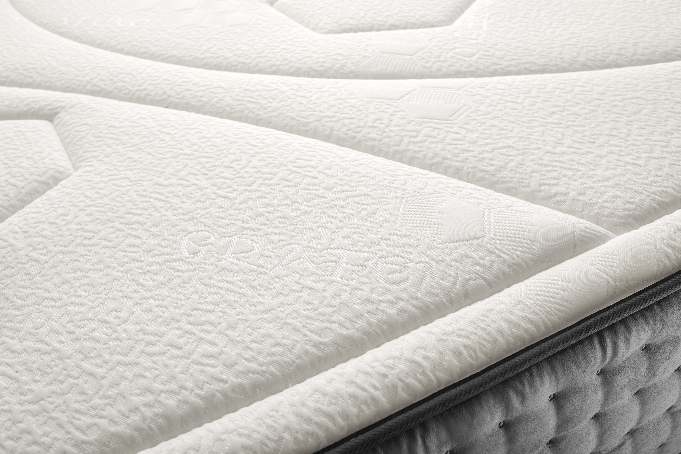 Colchón MOOM NATURE Hexacare Muelles Ensacados Viscoelástico (140x200 cm - Altura: 28 cm)